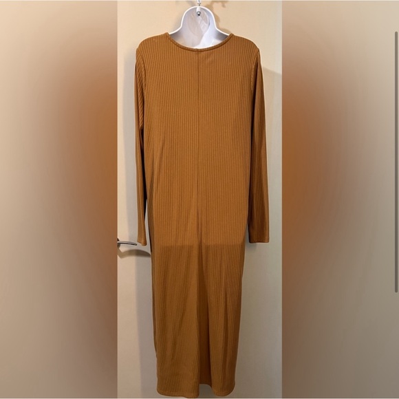 Old Navy Dress - Picture 2 of 4